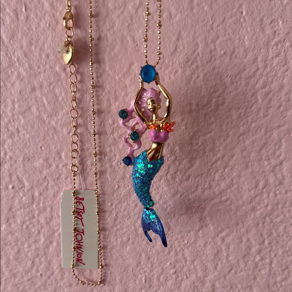 Betsey Johnson LONG Blue and Pink Mermaid Pendant Necklace - Picture 3 of 6